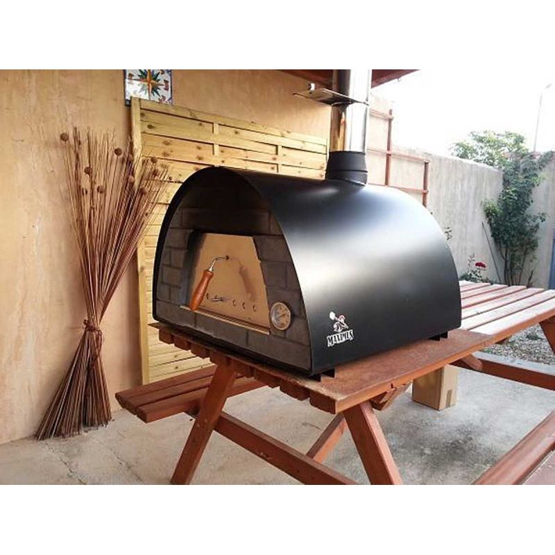 Cuptor traditional pe lemne Maximus negru