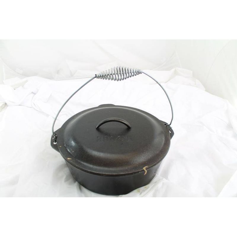 Ceaun din fonta cu capac - cuptor olandez Lodge 33 cm 8,5 litri L-12DO3