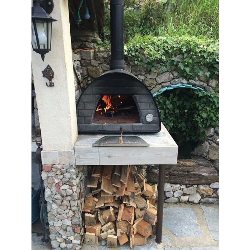 Cuptor traditional pe lemne Maximus negru